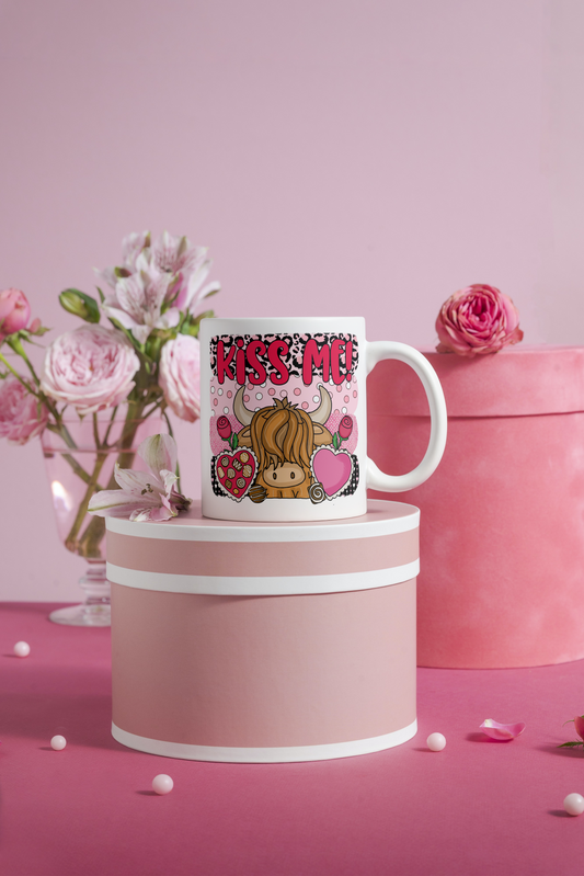 Kiss me Highland Cow Mug